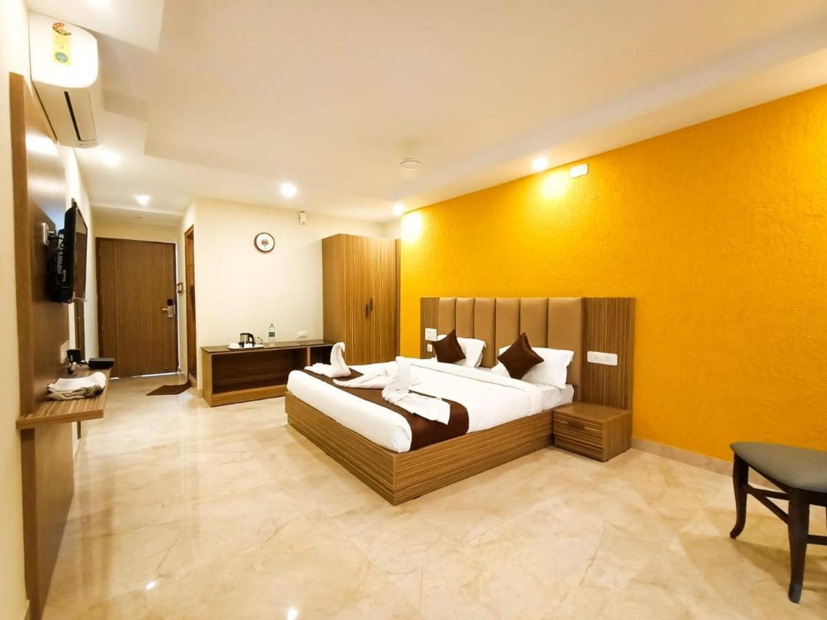 Hotel Maitri Mysuru Zewnętrze zdjęcie